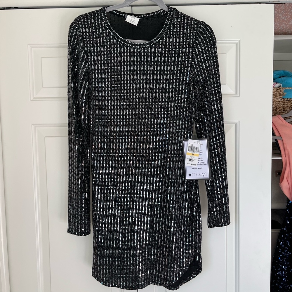 Black long sleeve dress